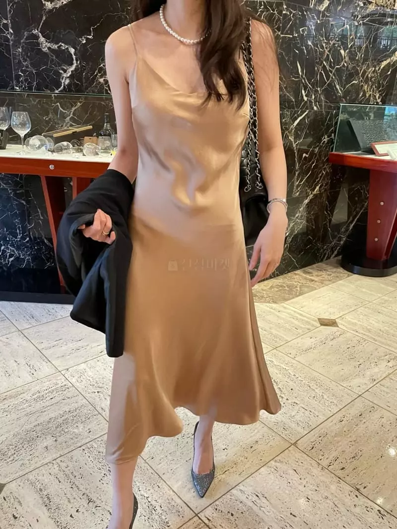 Levase - Korean Women Fashion - #womensfashion - Shatin Slib One-piece - 5