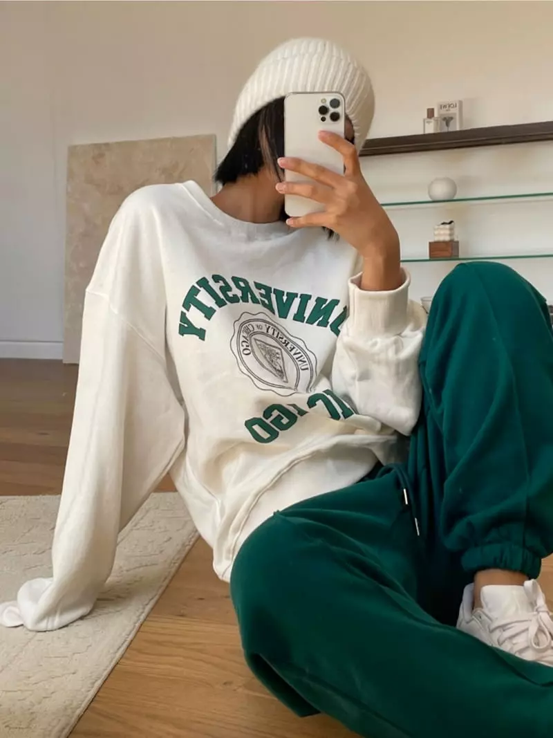 Level - Korean Women Fashion - #momslook - New City Sweatshirt - 5