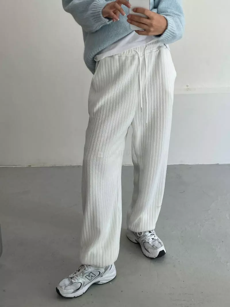 Level - Korean Women Fashion - #momslook - Knit Pants - 2