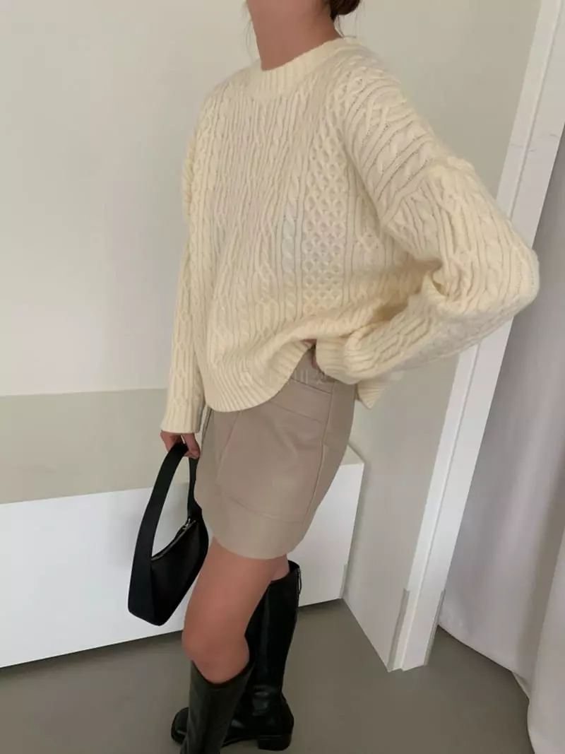 Level - Korean Women Fashion - #pursuepretty - Bibi Twist Knit Tee