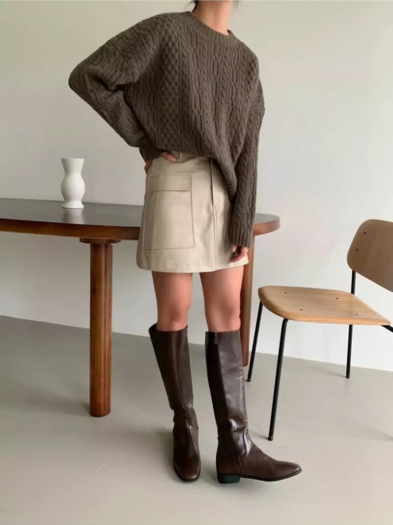 Level - Korean Women Fashion - #romanticstyle - Bibi Twist Knit Tee - 4