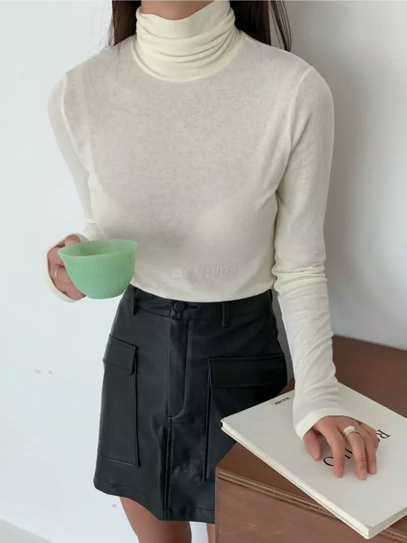 Level - Korean Women Fashion - #womensfashion - Angora Turtleneck Tee
