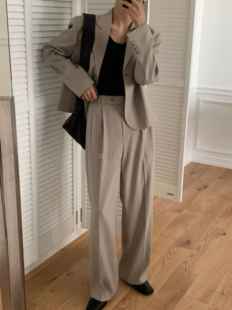 Libre - Korean Women Fashion - #momslook - Crop Jacket - 2