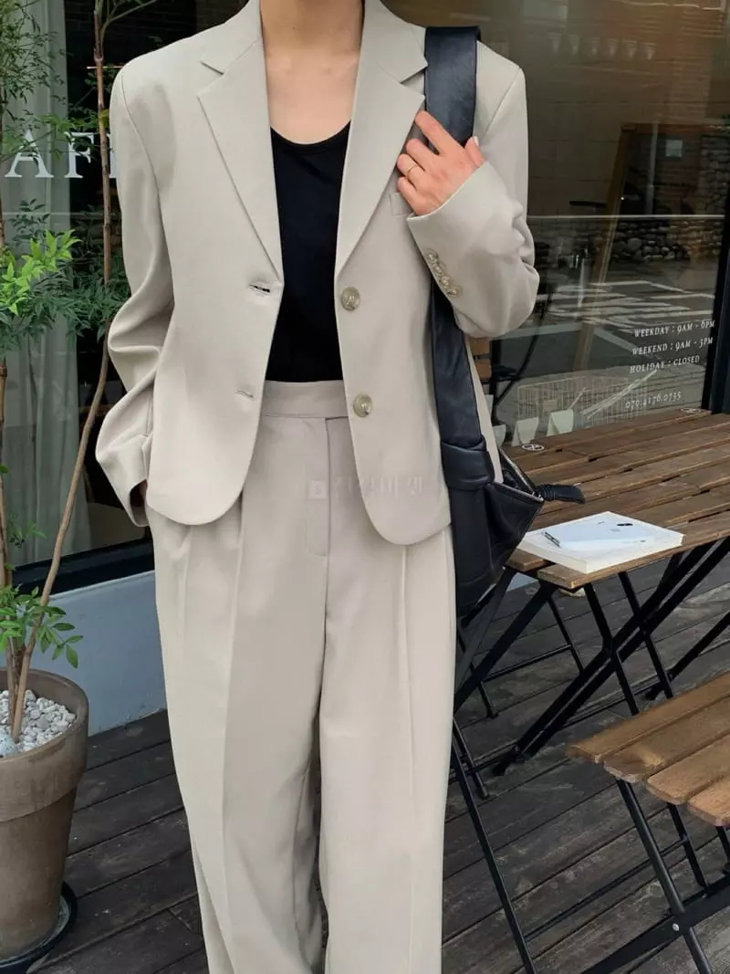 Libre - Korean Women Fashion - #momslook - Crop Jacket - 3