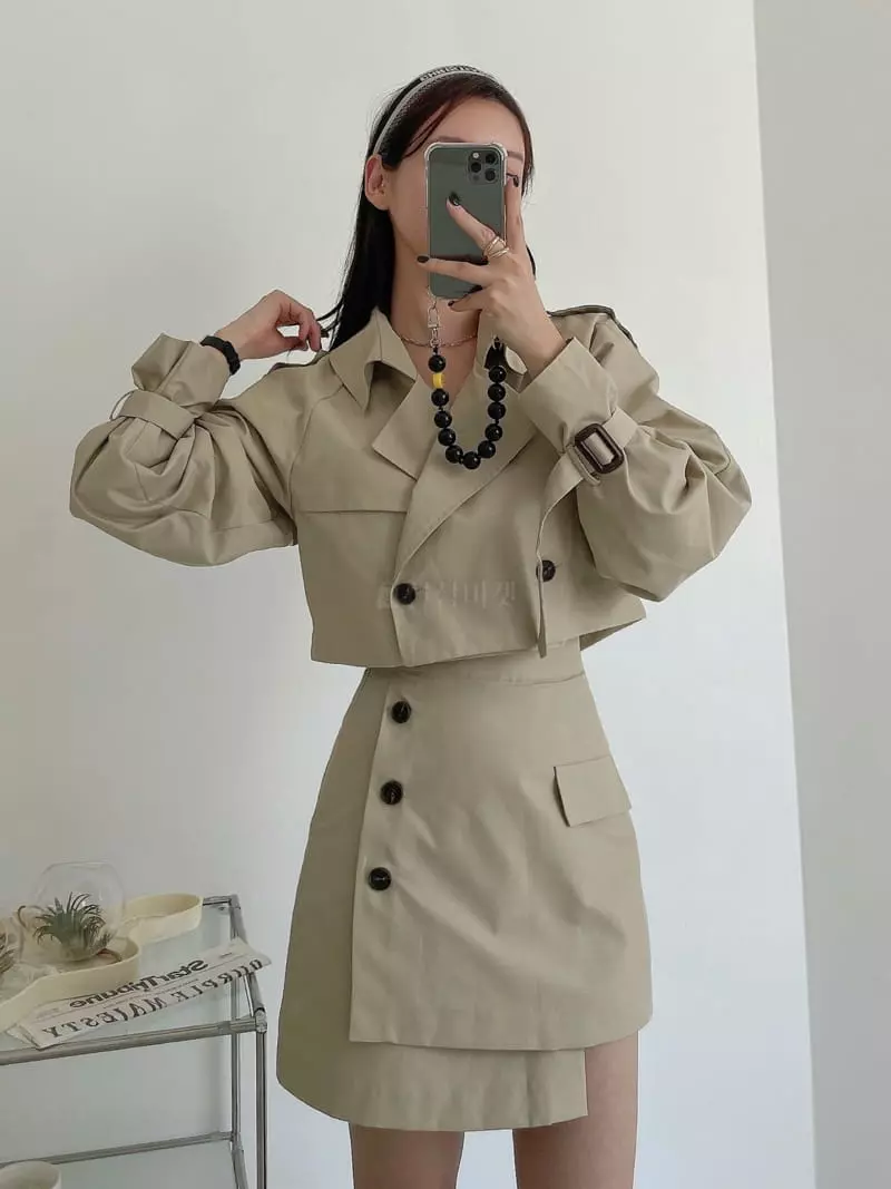 Lissom - Korean Women Fashion - #pursuepretty - Crop Jacket - 4