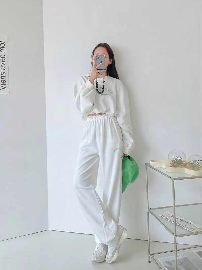 Lissom - Korean Women Fashion - #womensfashion - Moe Sweatshirt
