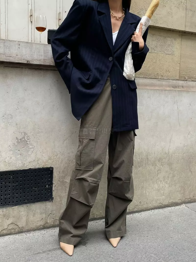 Liveaid - Korean Women Fashion - #womensfashion - Lip Pocket Pants - 11