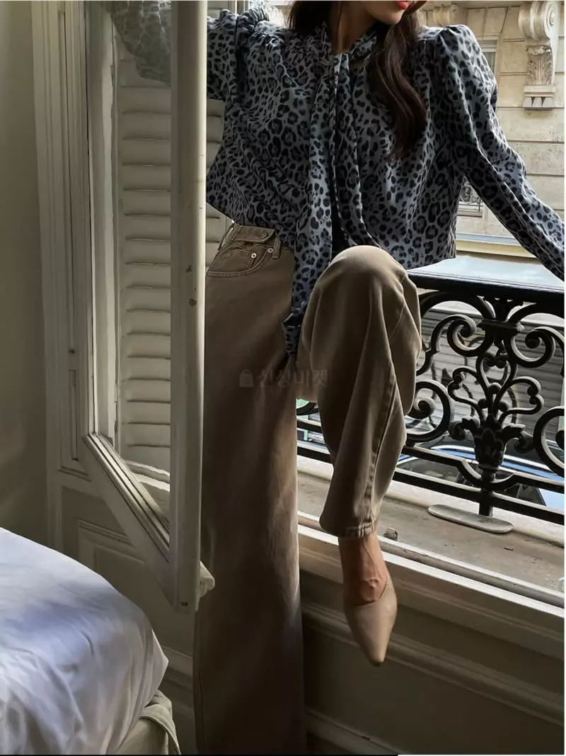 Liveaid - Korean Women Fashion - #momslook - Lop Tie Blouse - 4