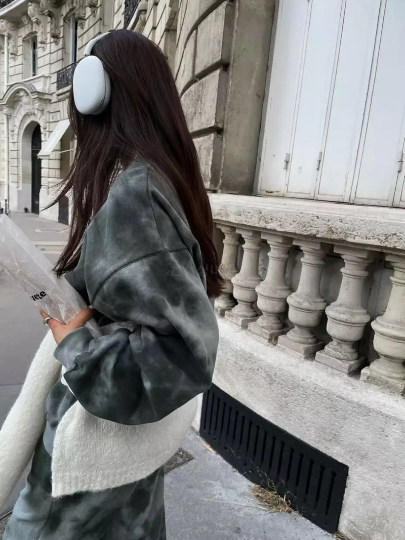 Liveaid - Korean Women Fashion - #womensfashion - Galaxy Sweatshirt