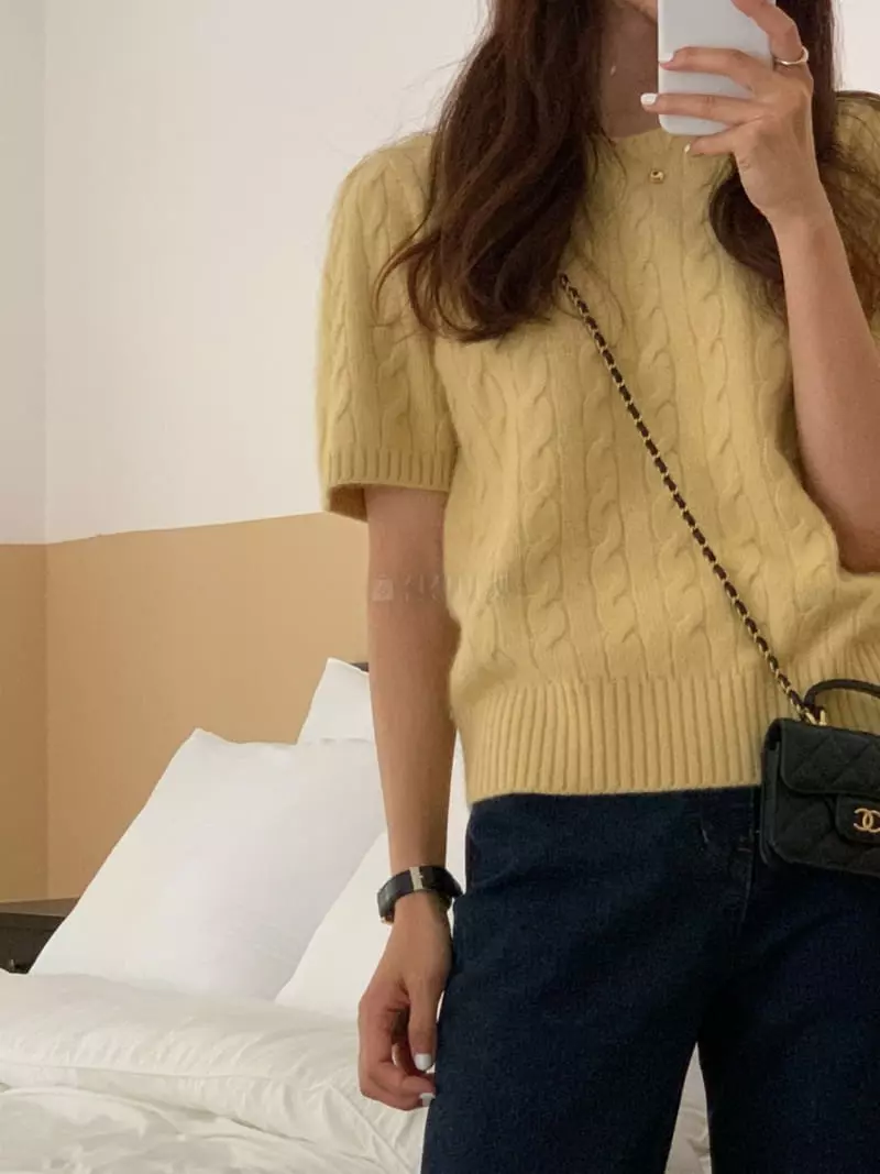 Loringrei - Korean Women Fashion - #momslook - Cable Shirring Knit Tee
