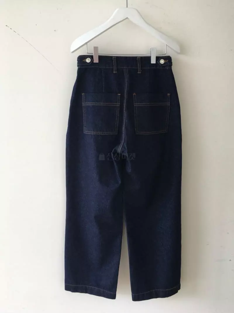 Loringrei - Korean Women Fashion - #pursuepretty - Callic Bijo Jeans - 10