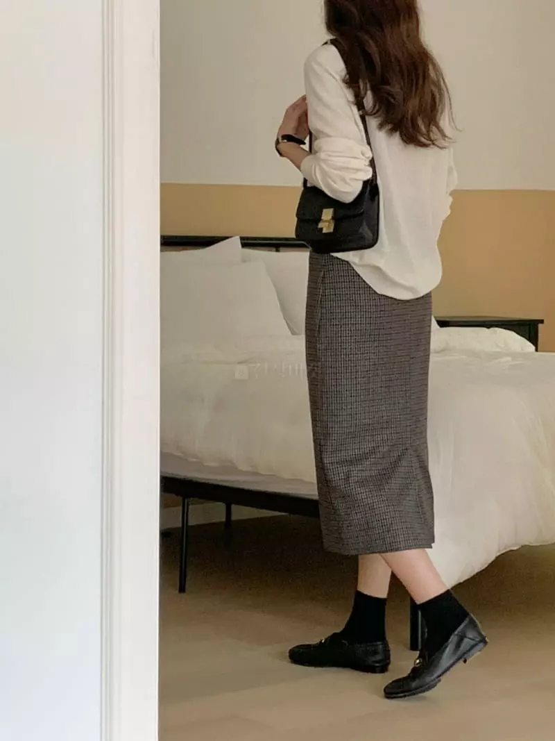 Loringrei - Korean Women Fashion - #thatsdarling - B Check Wool Skirt - 5