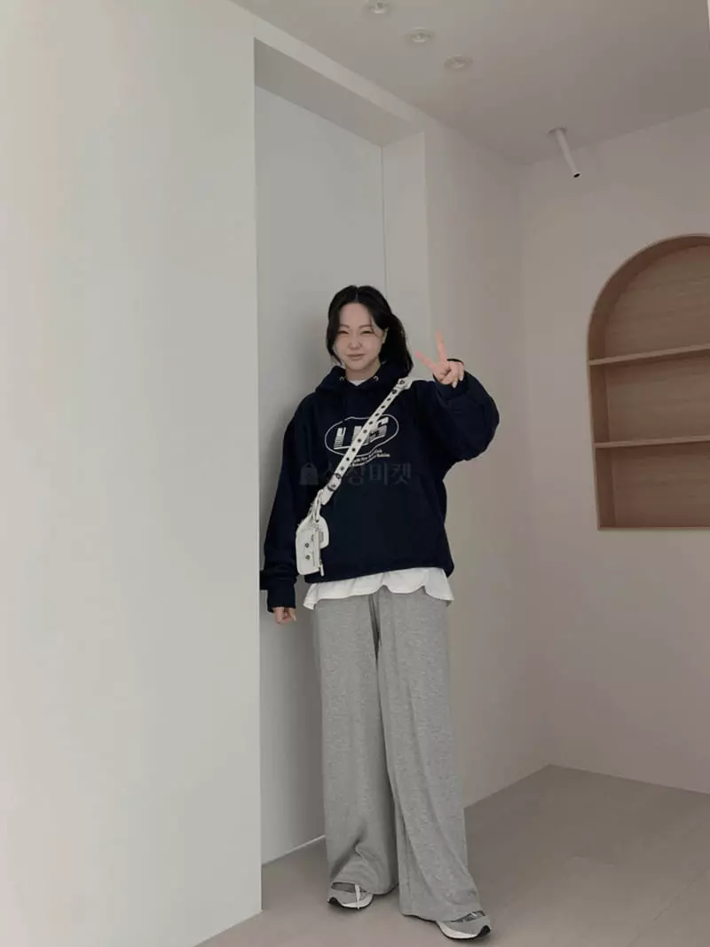 Lous - Korean Women Fashion - #momslook - Lous Hoody Tee
