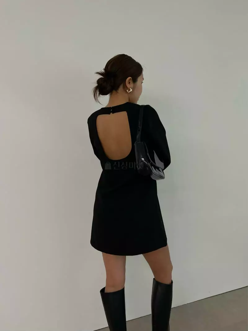 Lowburn - Korean Women Fashion - #momslook - Back Cutting One-piece - 10