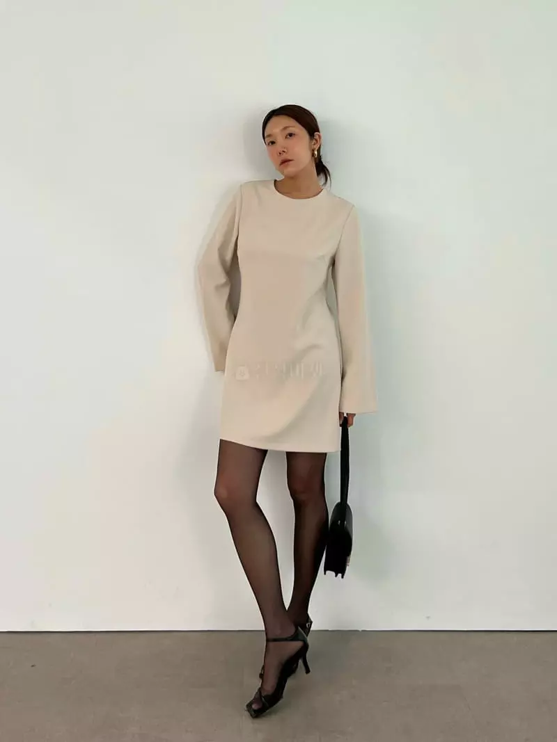 Lowburn - Korean Women Fashion - #momslook - Back Cutting One-piece - 6
