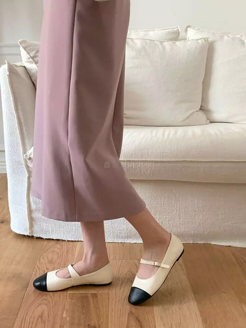 Lowkun - Korean Women Fashion - #thelittlethings - Y0122 Flat - 2