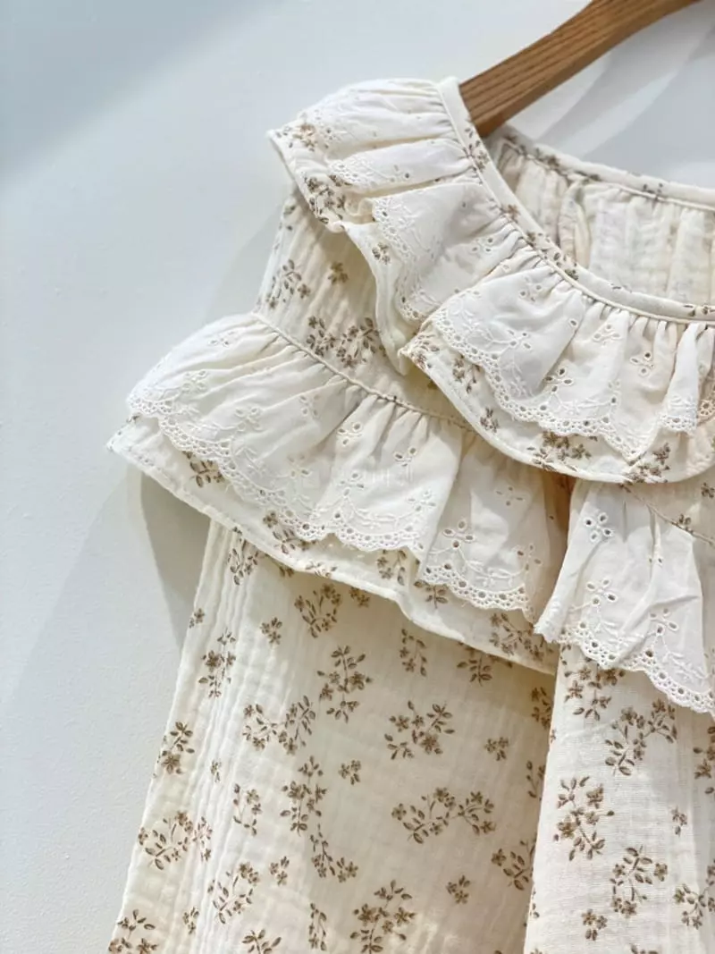 Lunaluz - Korean Women Fashion - #momslook - Sono Flower Sleeves Two-piece Homewear - 6