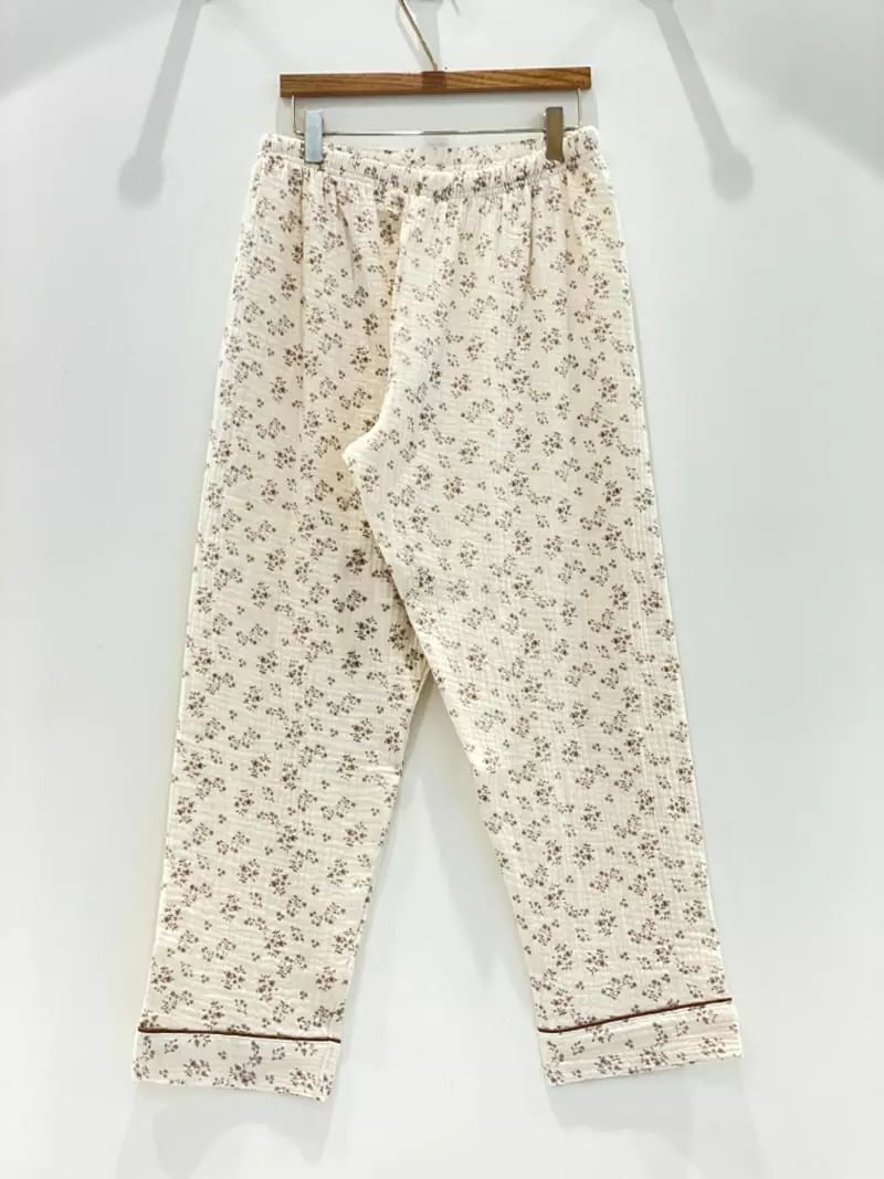 Lunaluz - Korean Women Fashion - #momslook - Girl Sono Flower Sleeves Two-piece - 2
