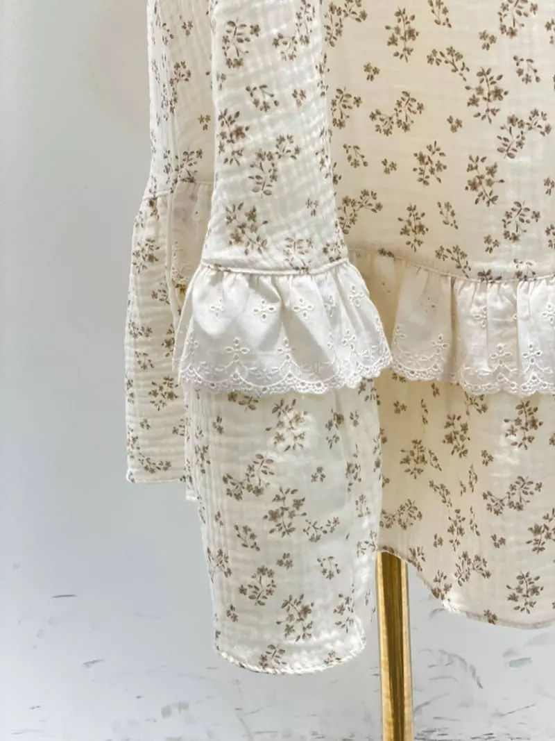 Lunaluz - Korean Women Fashion - #momslook - Sono Flower Sleeves One-piece - 11