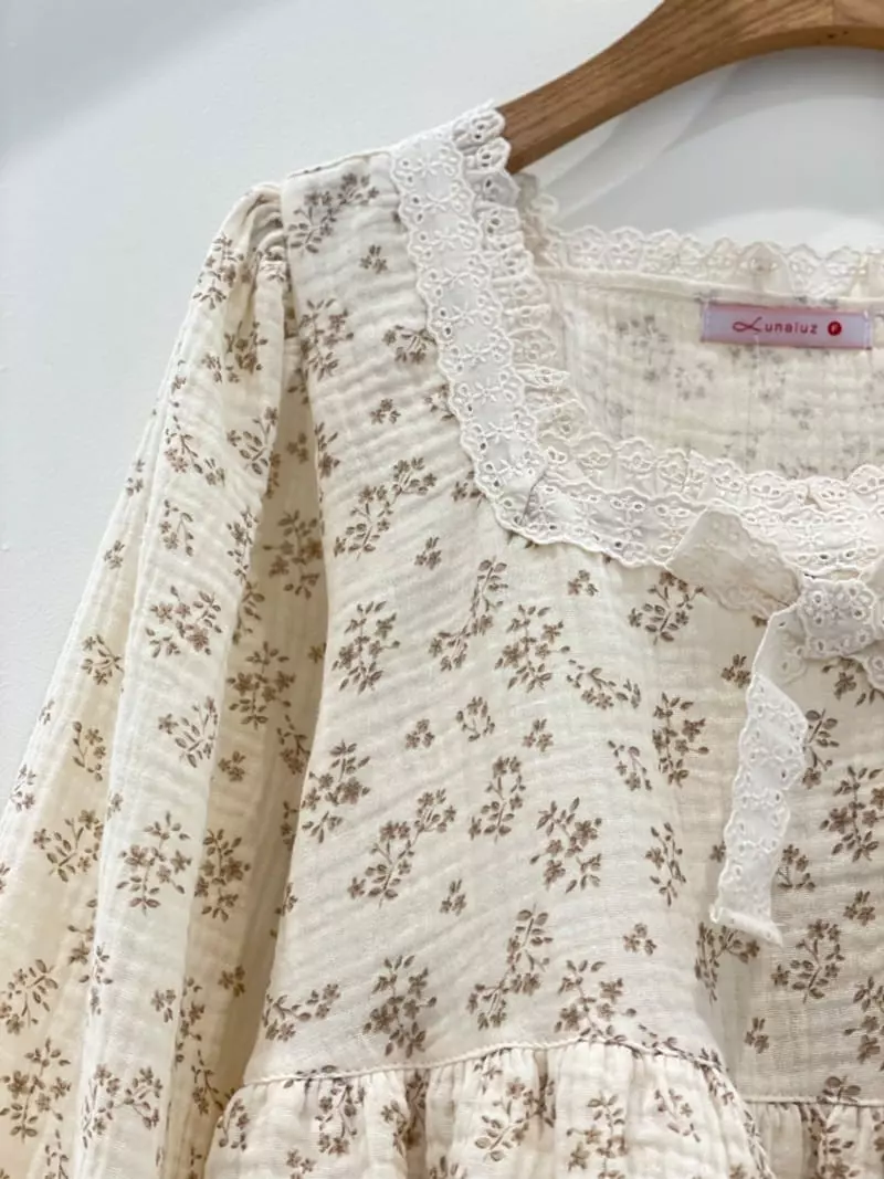 Lunaluz - Korean Women Fashion - #momslook - Sono Flower Round Two-piece - 8