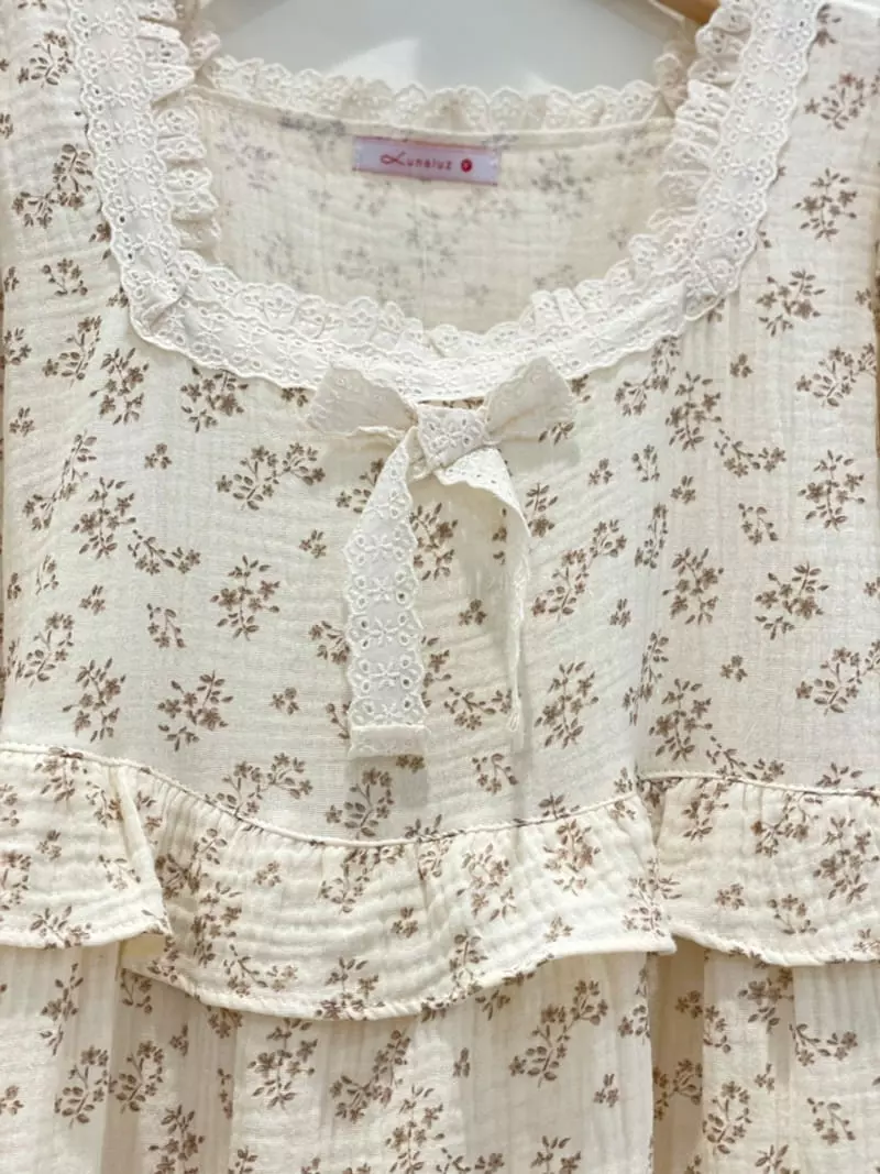 Lunaluz - Korean Women Fashion - #momslook - Sono Flower Round One-piece - 11