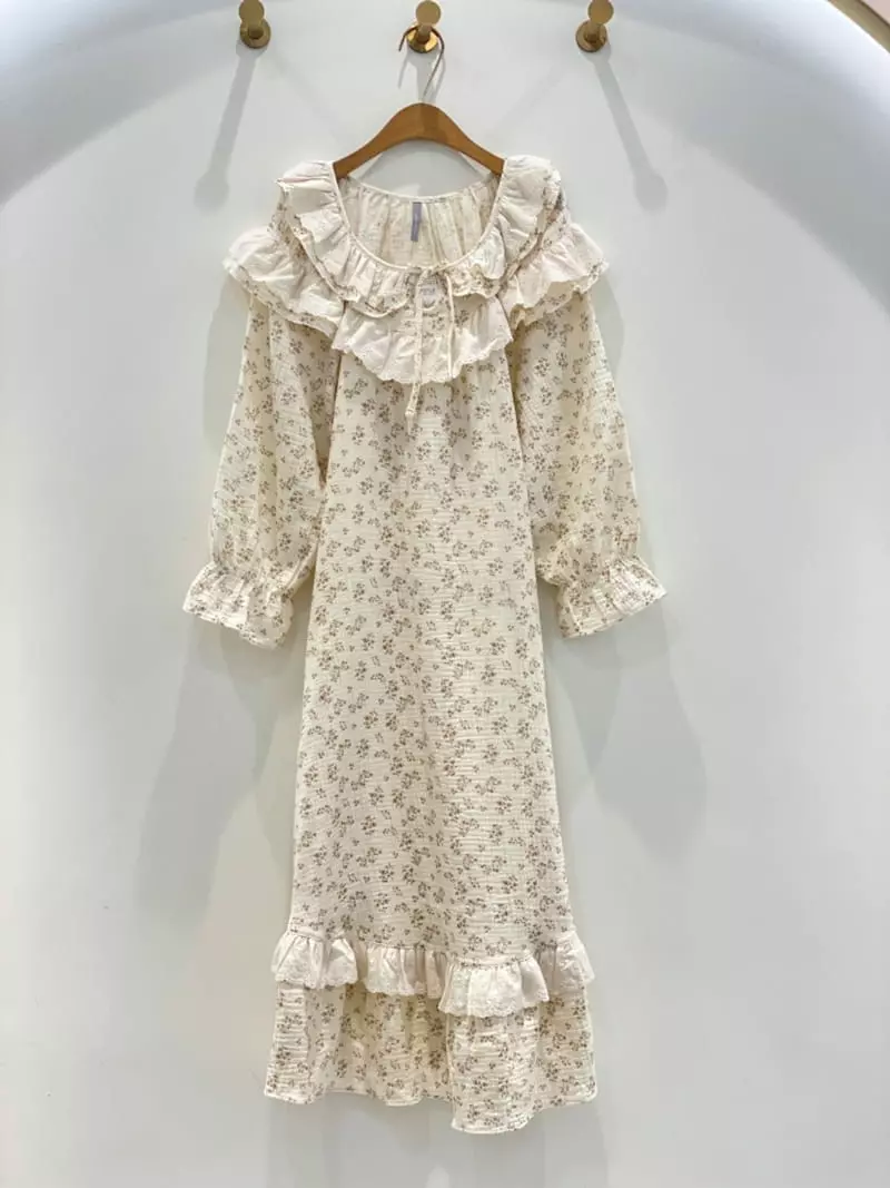 Lunaluz - Korean Women Fashion - #pursuepretty - Sono Flower Sleeves One-piece