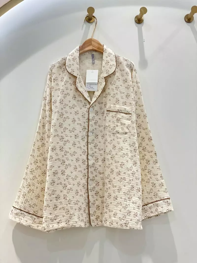 Lunaluz - Korean Women Fashion - #pursuepretty - Sono Flower Two-piece Pajama
