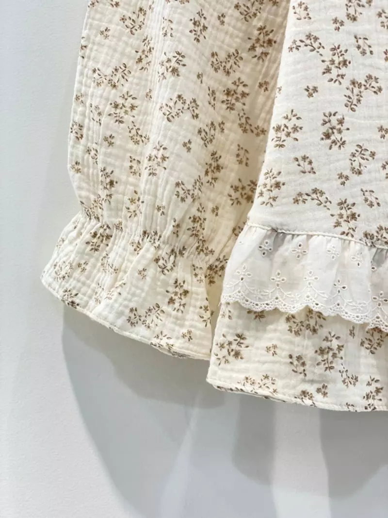 Lunaluz - Korean Women Fashion - #momslook - Sono Flower Sleeves Two-piece Homewear - 4