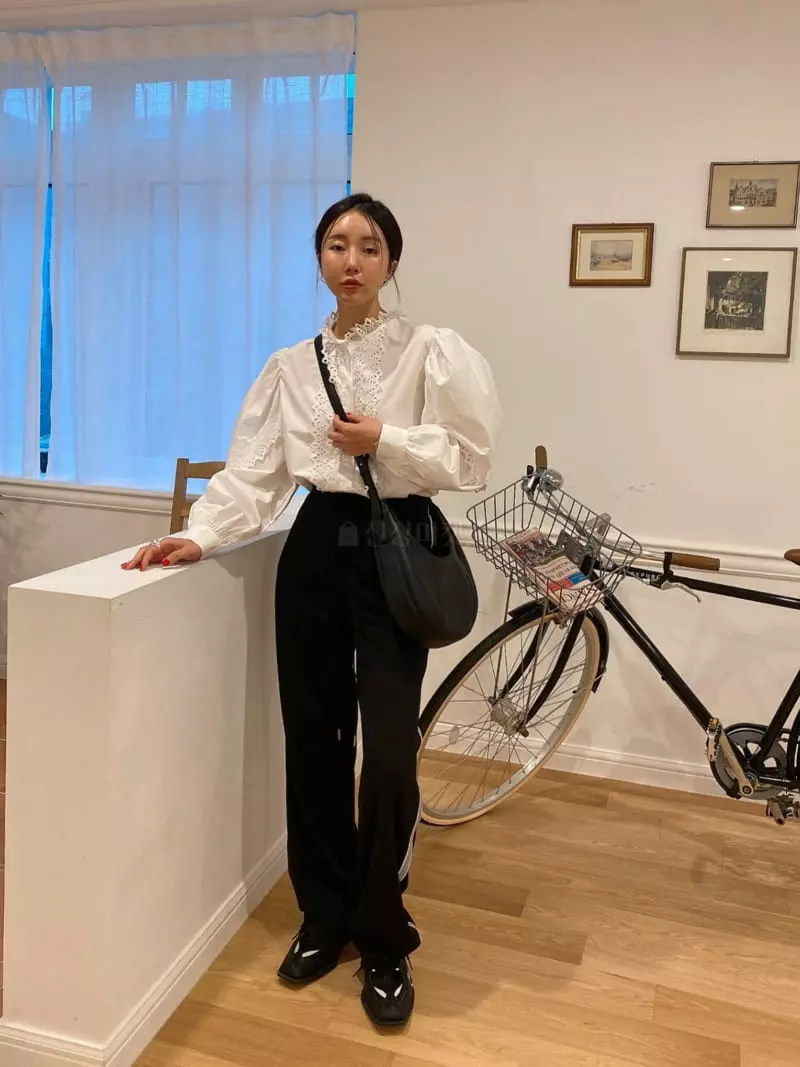 Made - Korean Women Fashion - #momslook - Serdic Blouse - 5