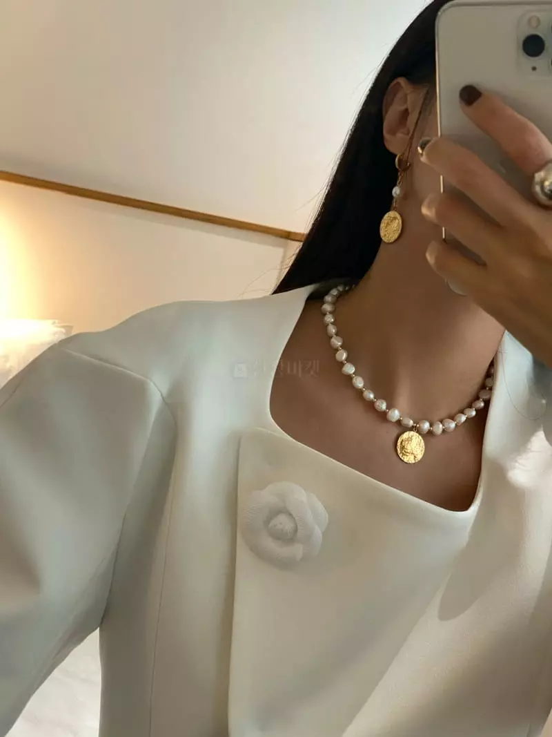 Made - Korean Women Fashion - #womensfashion - Circle Pearl Necklace - 11