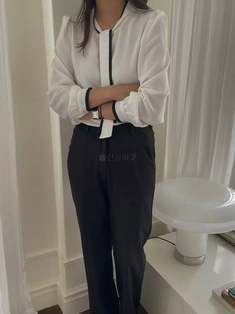 Magnet - Korean Women Fashion - #momslook - Scarf Blouse - 5