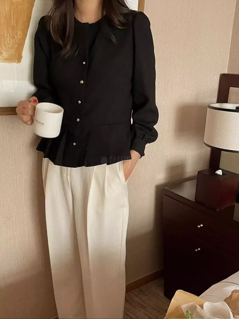 Magnet - Korean Women Fashion - #thatsdarling - Pleats Blouse - 2