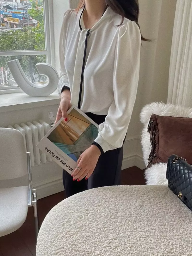 Magnet - Korean Women Fashion - #vintageinspired - Scarf Blouse - 7