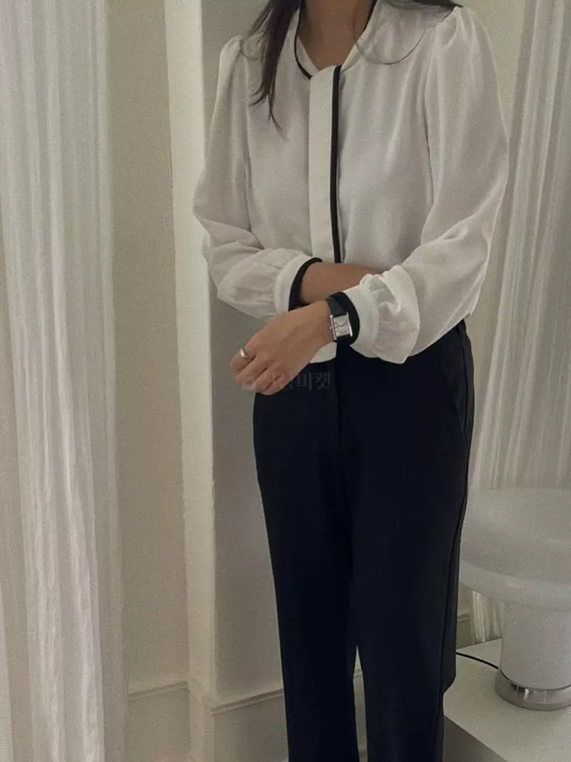 Magnet - Korean Women Fashion - #womensfashion - Scarf Blouse - 2