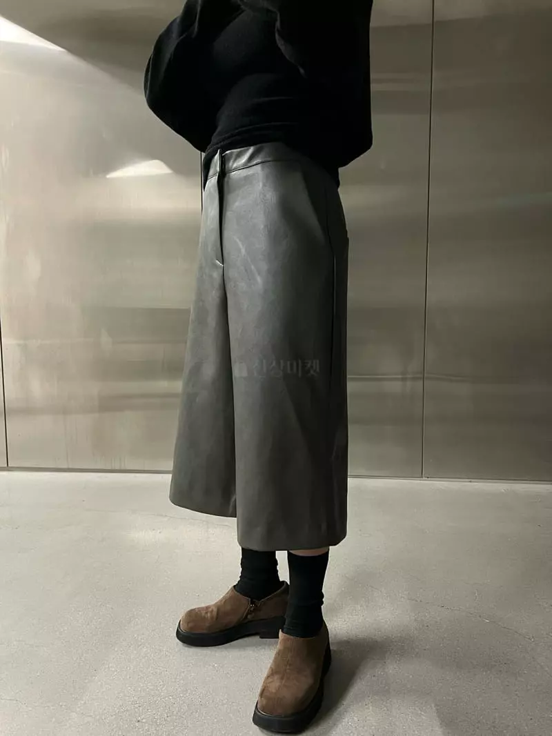 Maint - Korean Women Fashion - #momslook - Fleece Leather Pants - 11