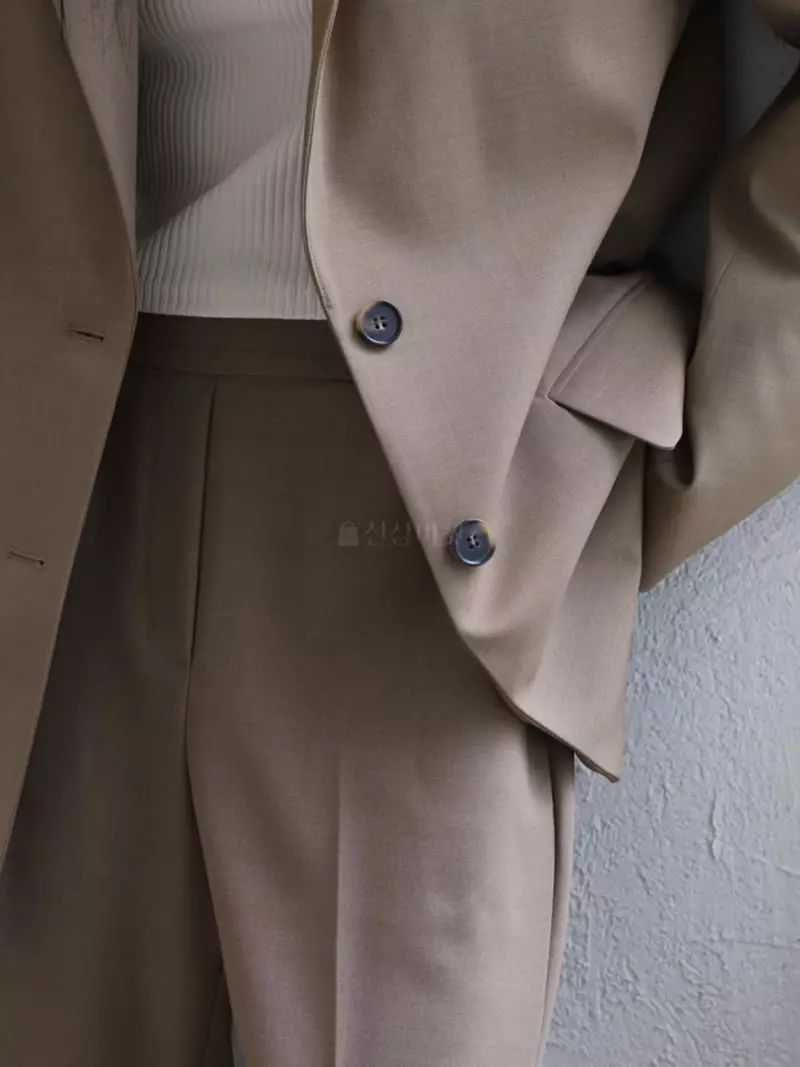 Majdan - Korean Women Fashion - #vintageinspired - Roee Bee Jacket - 4