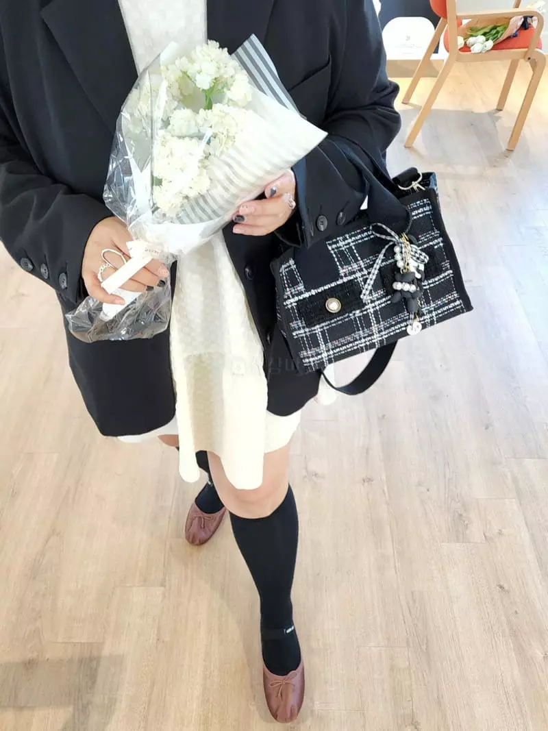 Makomaki - Korean Women Fashion - #momslook - Twid Button Bag - 2