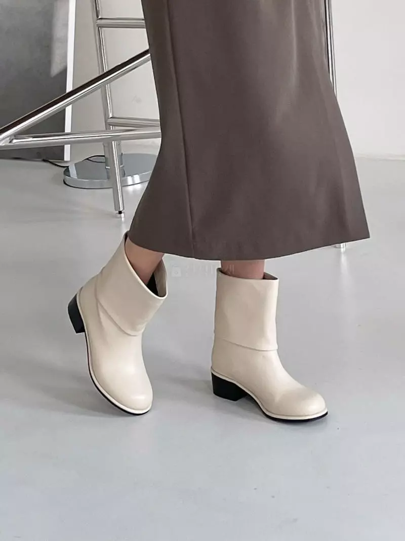 Marie - Korean Women Fashion - #momslook - 220r Boots - 11