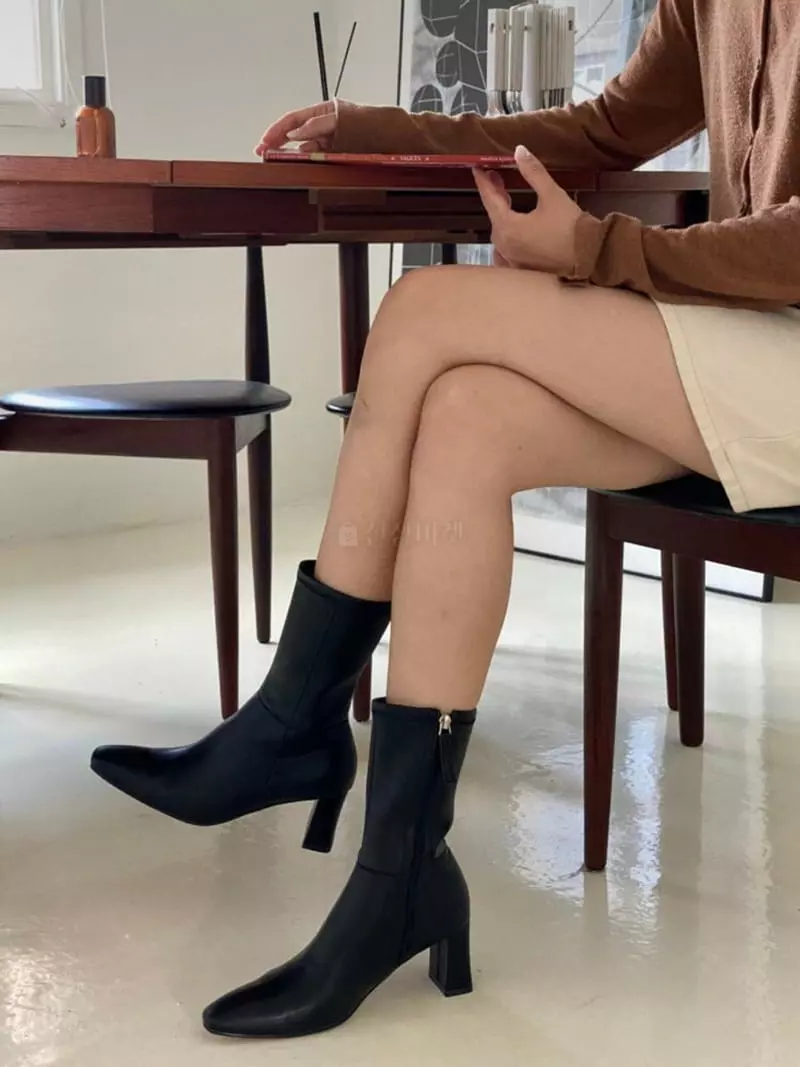 Marie - Korean Women Fashion - #restrostyle - 1073u Boots - 11