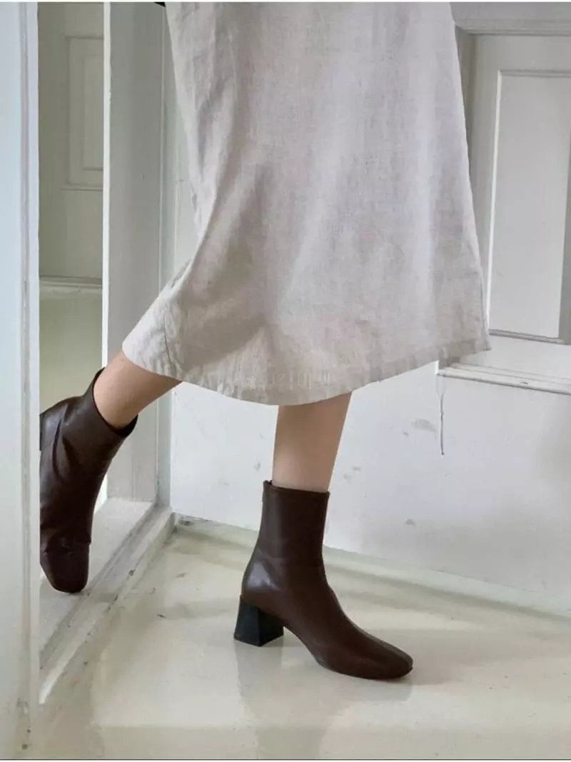 Marie - Korean Women Fashion - #restrostyle - 1070u Boots - 10