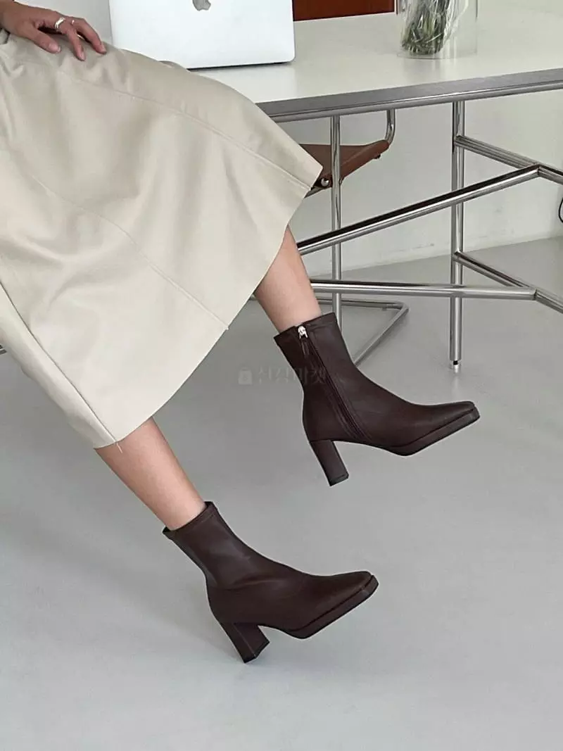 Marie - Korean Women Fashion - #restrostyle - u1124 Boots - 5