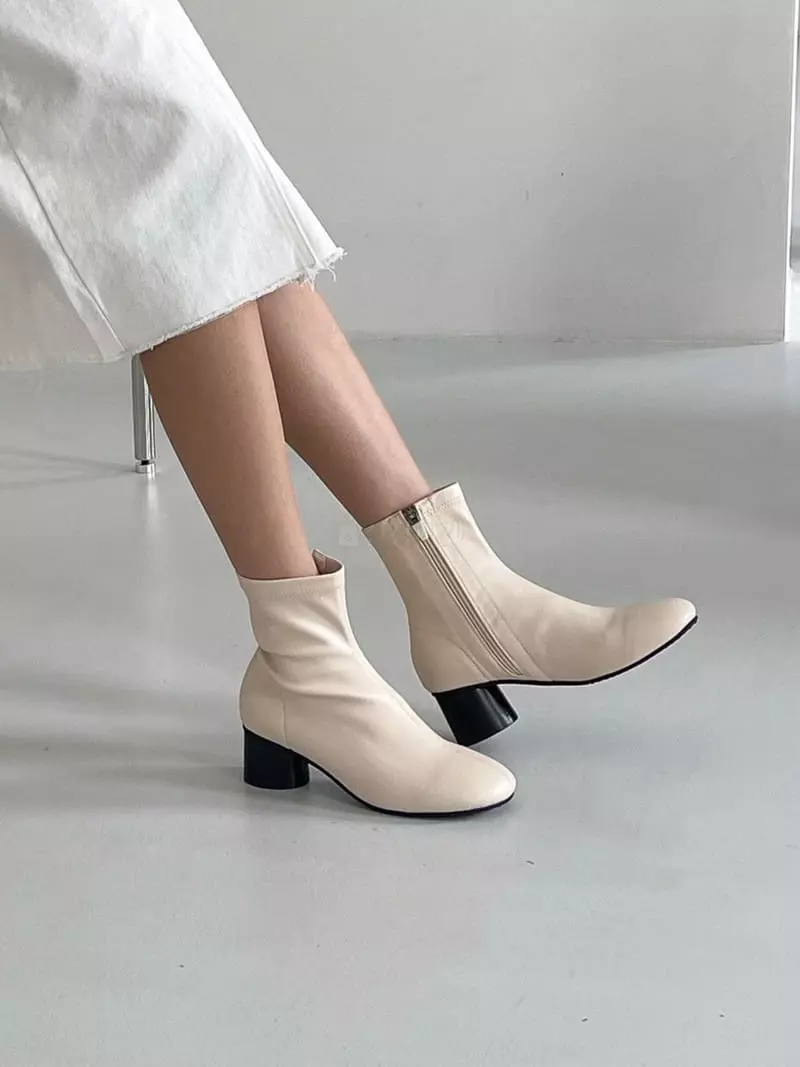 Marie - Korean Women Fashion - #womensfashion - 212 Boots - 2