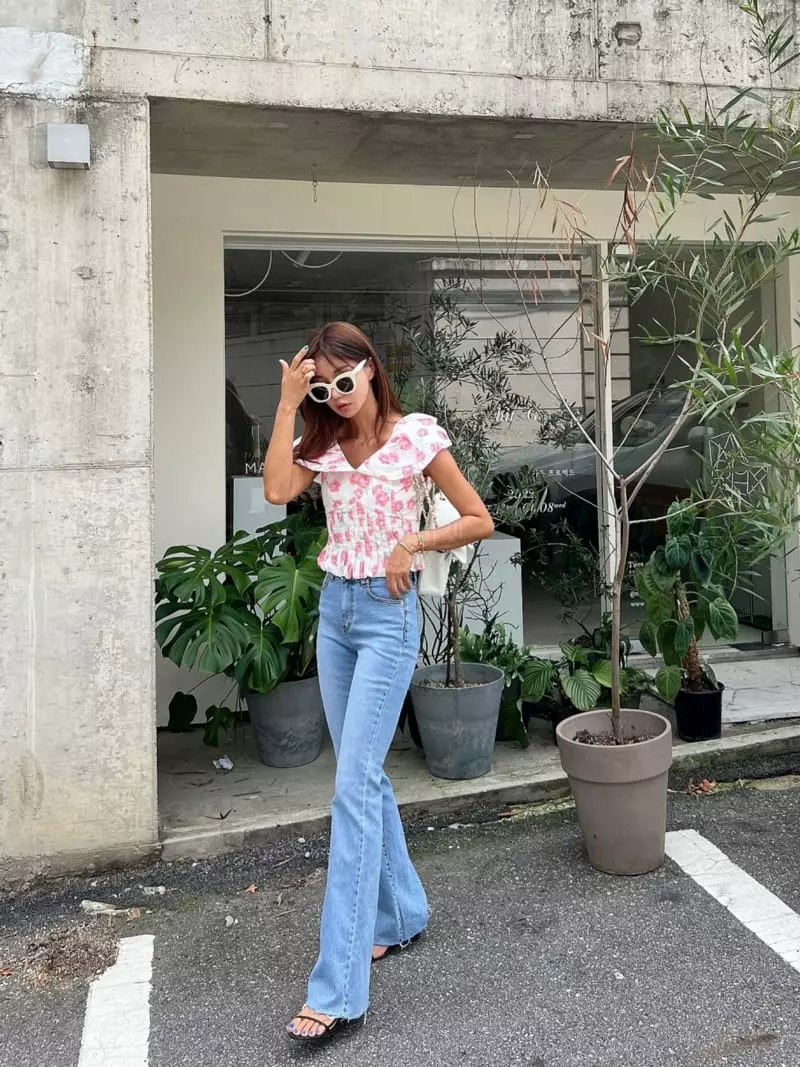 Marron - Korean Women Fashion - #momslook - Bootscut Jeans