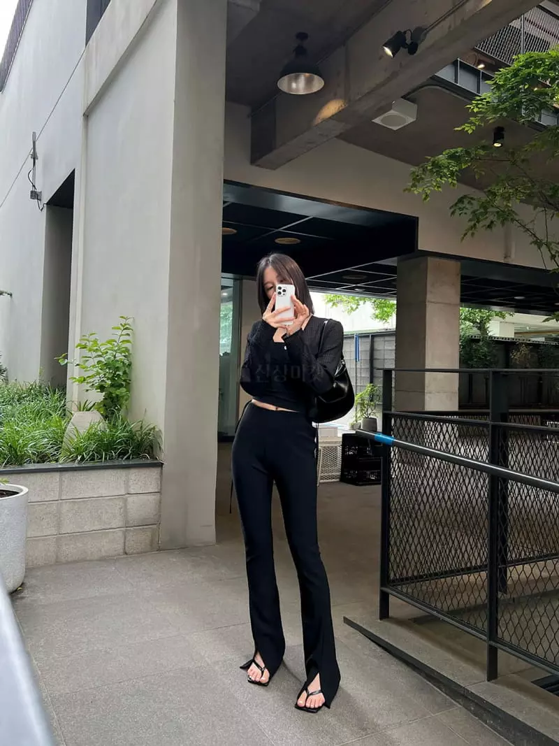 Marron - Korean Women Fashion - #thatsdarling - Rib Slit Pants - 2