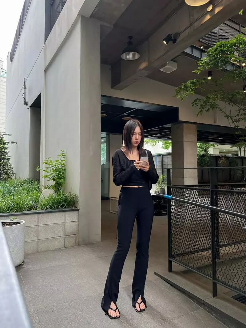 Marron - Korean Women Fashion - #thelittlethings - Rib Slit Pants - 3