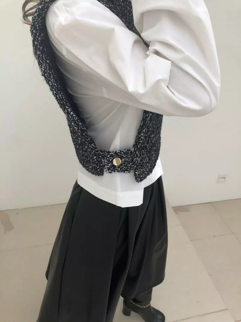 Matilda - Korean Women Fashion - #momslook - Twid Vest - 2