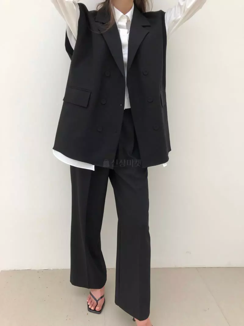 Matilda - Korean Women Fashion - #momslook - Layered Vest - 4
