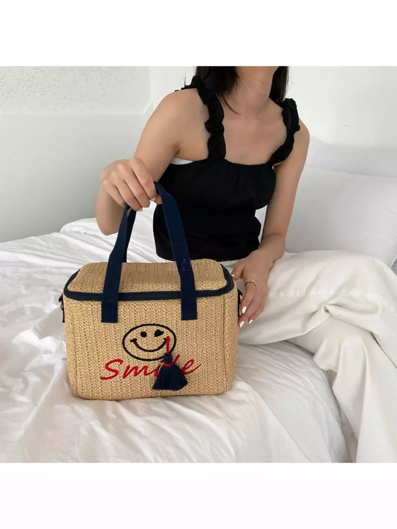 Megoshop - Korean Women Fashion - #momslook - Biscos Smile Cooler Bag - 6
