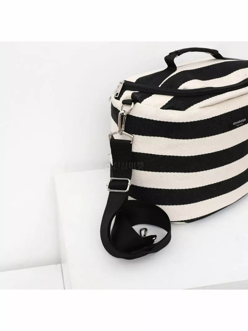 Megoshop - Korean Women Fashion - #momslook - Stripes Cooler D Bag