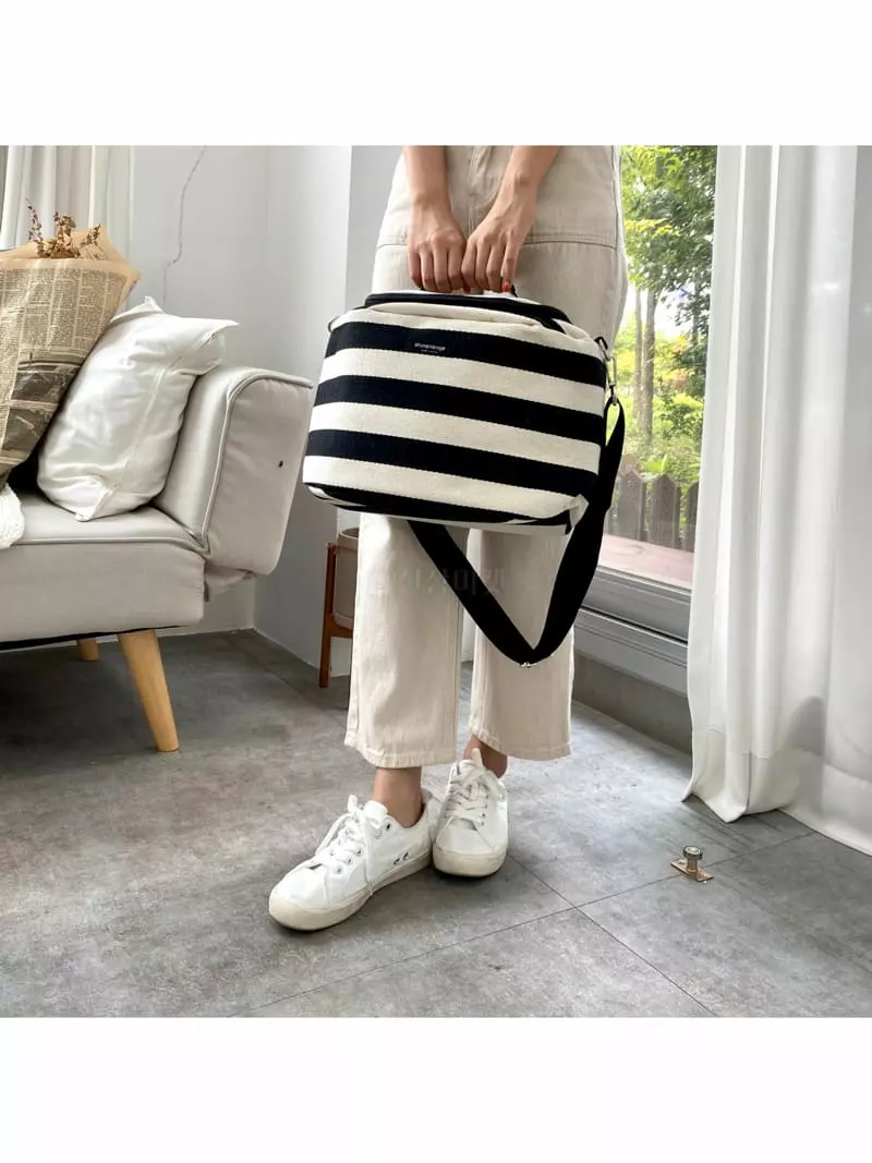 Megoshop - Korean Women Fashion - #momslook - Stripes Cooler D Bag - 11